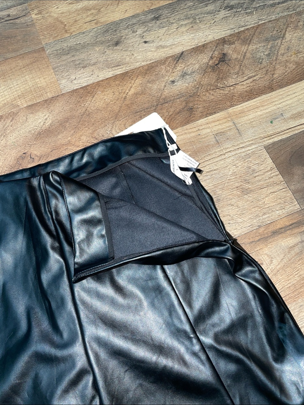 Commense Polyurethane Pants - Picture 3 of 8